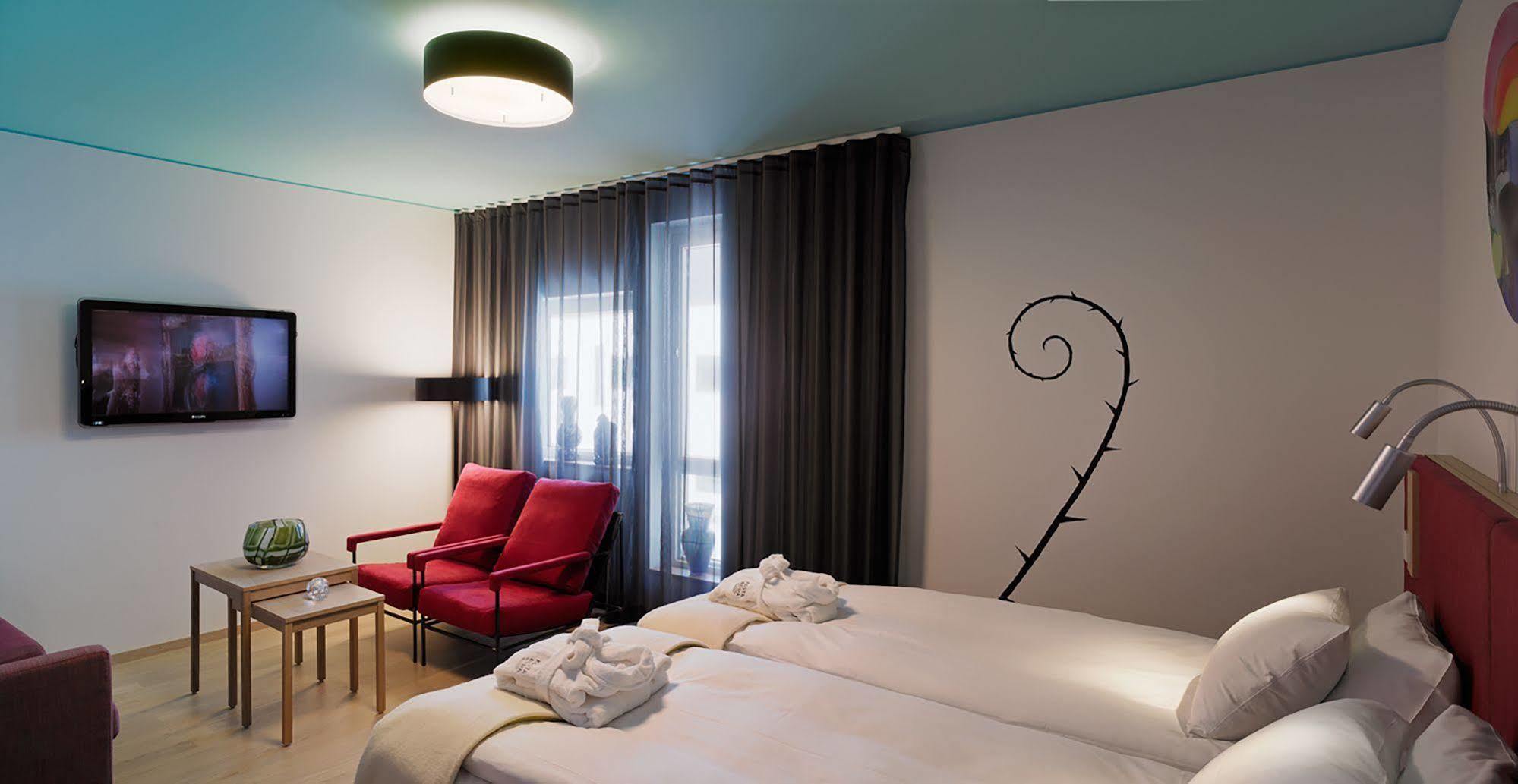 Kosta Boda Art Hotel Экстерьер фото