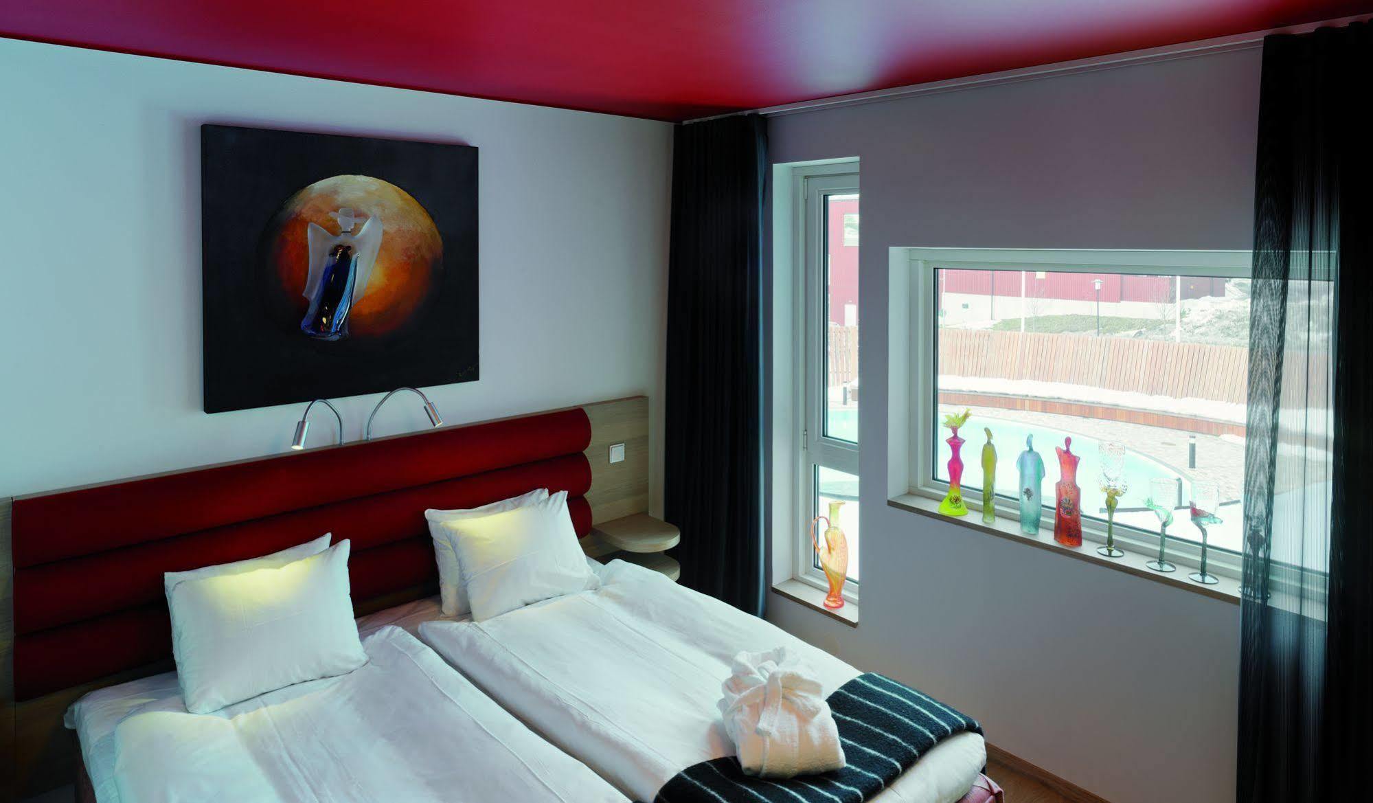 Kosta Boda Art Hotel Экстерьер фото