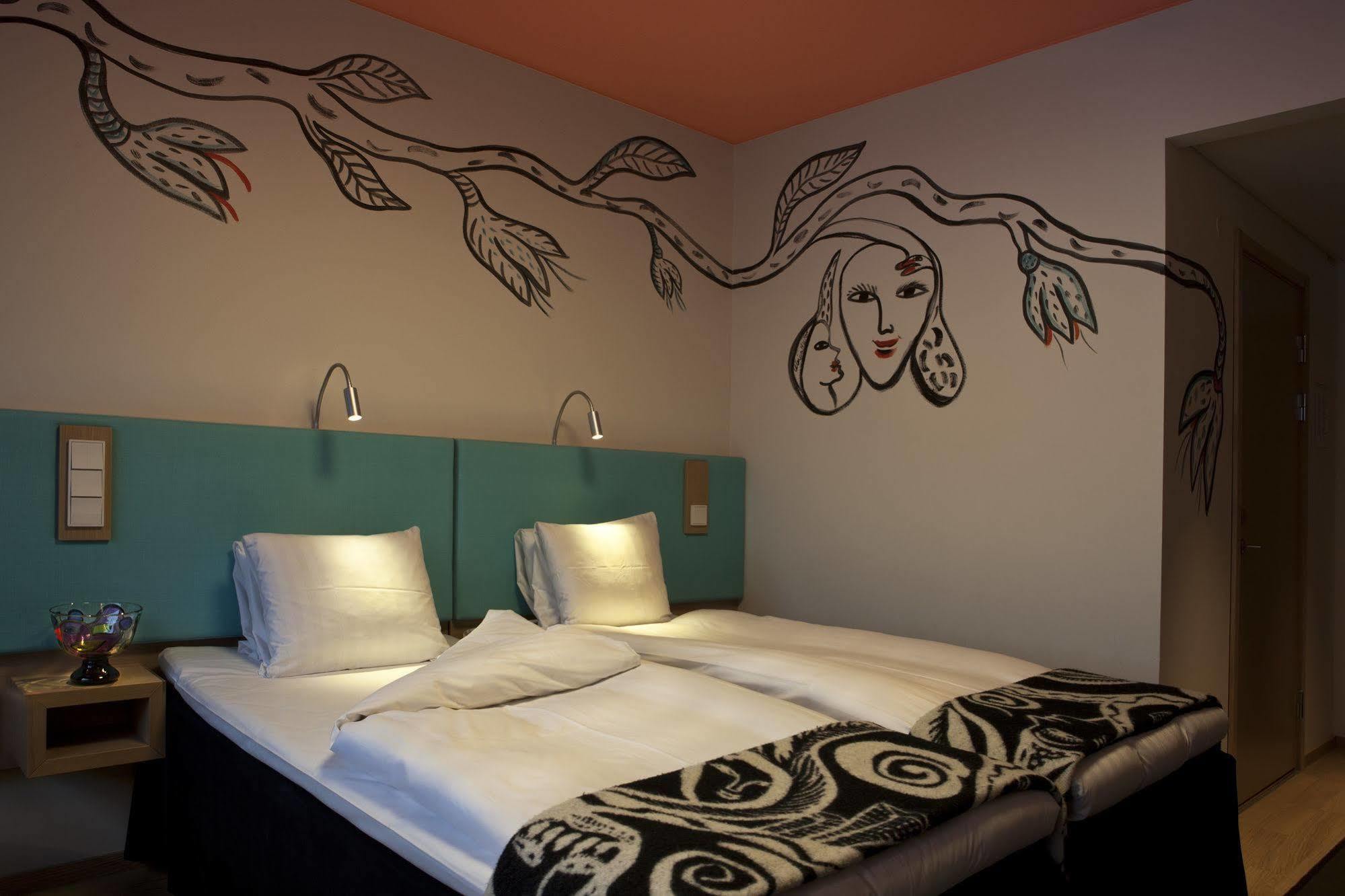 Kosta Boda Art Hotel Экстерьер фото